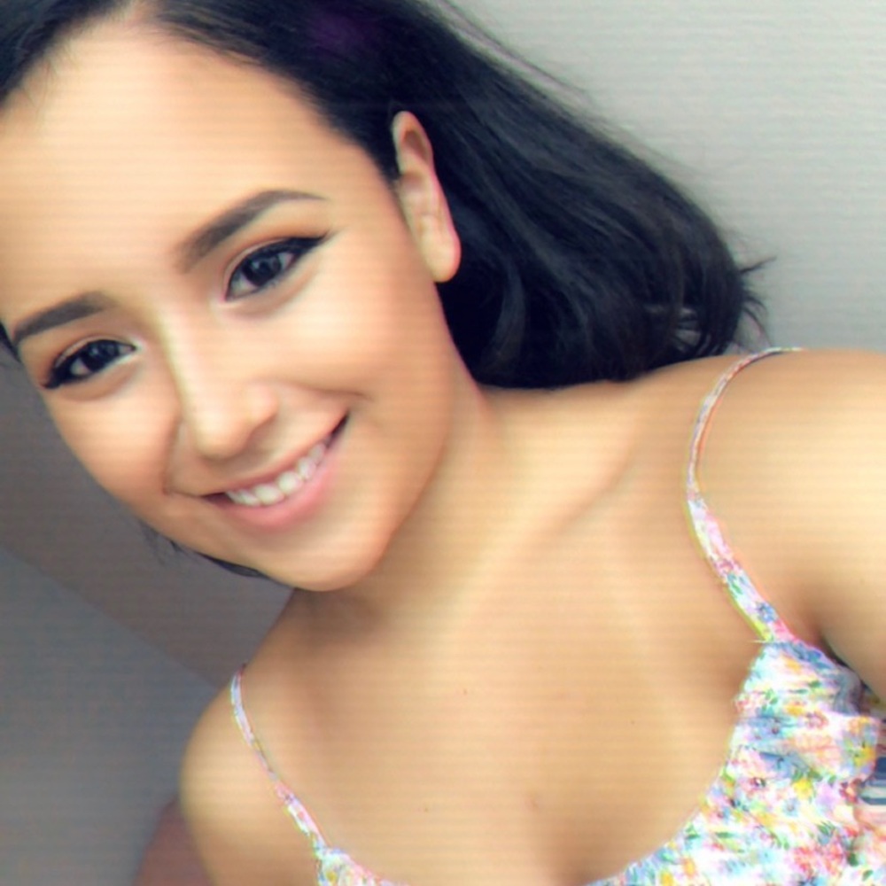 Meet your Posher, Stephanie